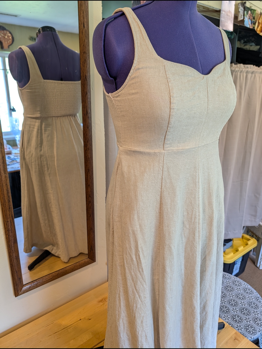 Old Navy Cream Sleeveless Dress